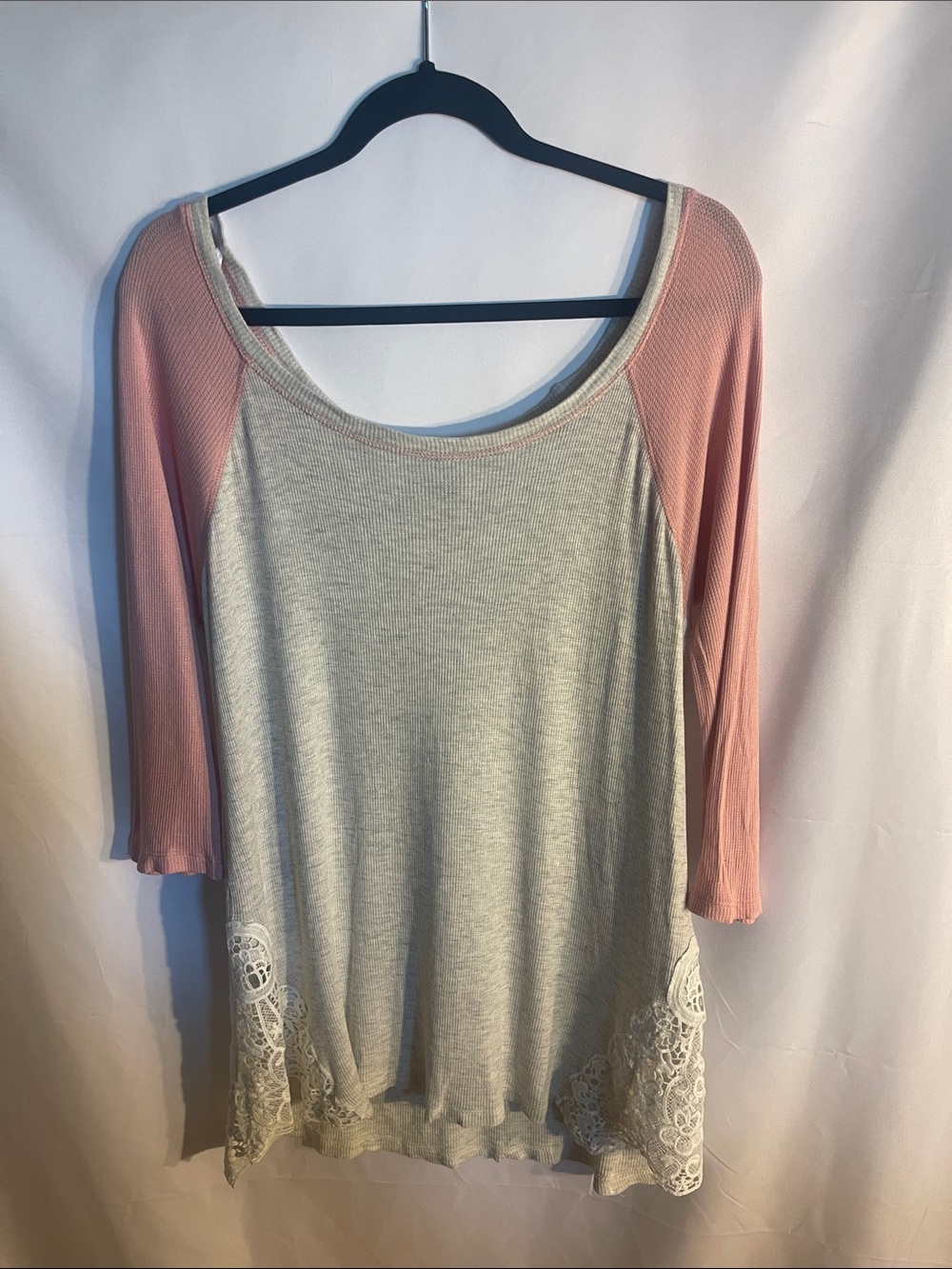 Light Gray & Dusty Pink Raglan Top with Lace Trim